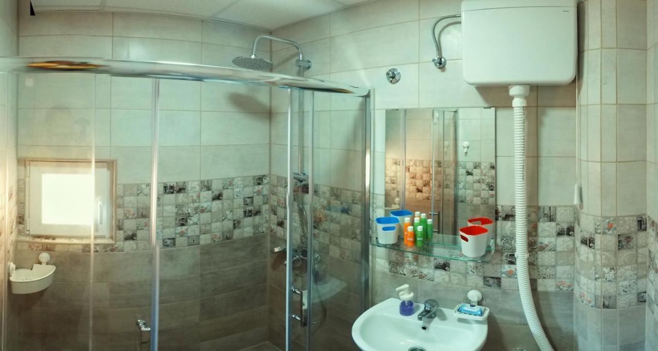 Apartman Terassa Donji Milanovac Esterno foto