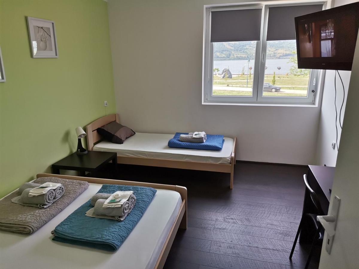 Apartman Terassa Donji Milanovac Esterno foto